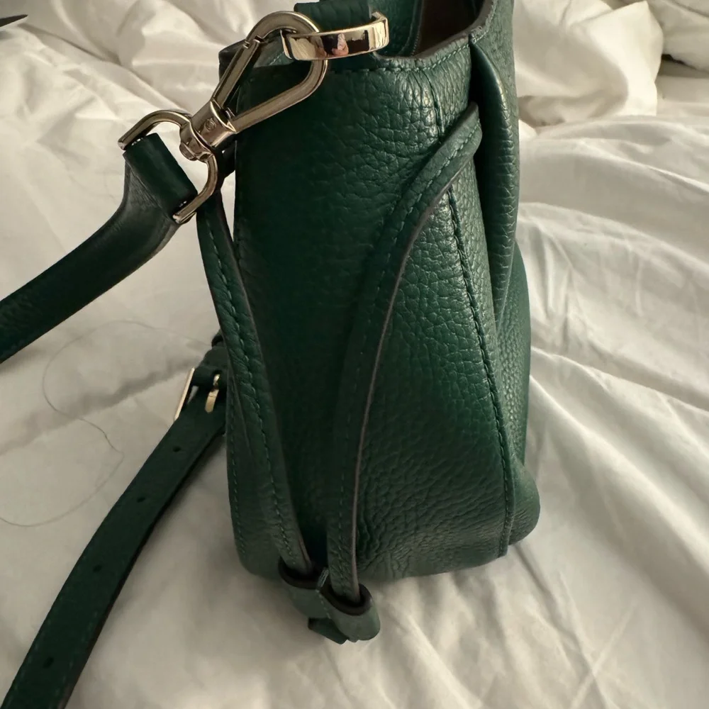 kate spade emerald green pebbled leather crossbody bag - Picture 8 of 9